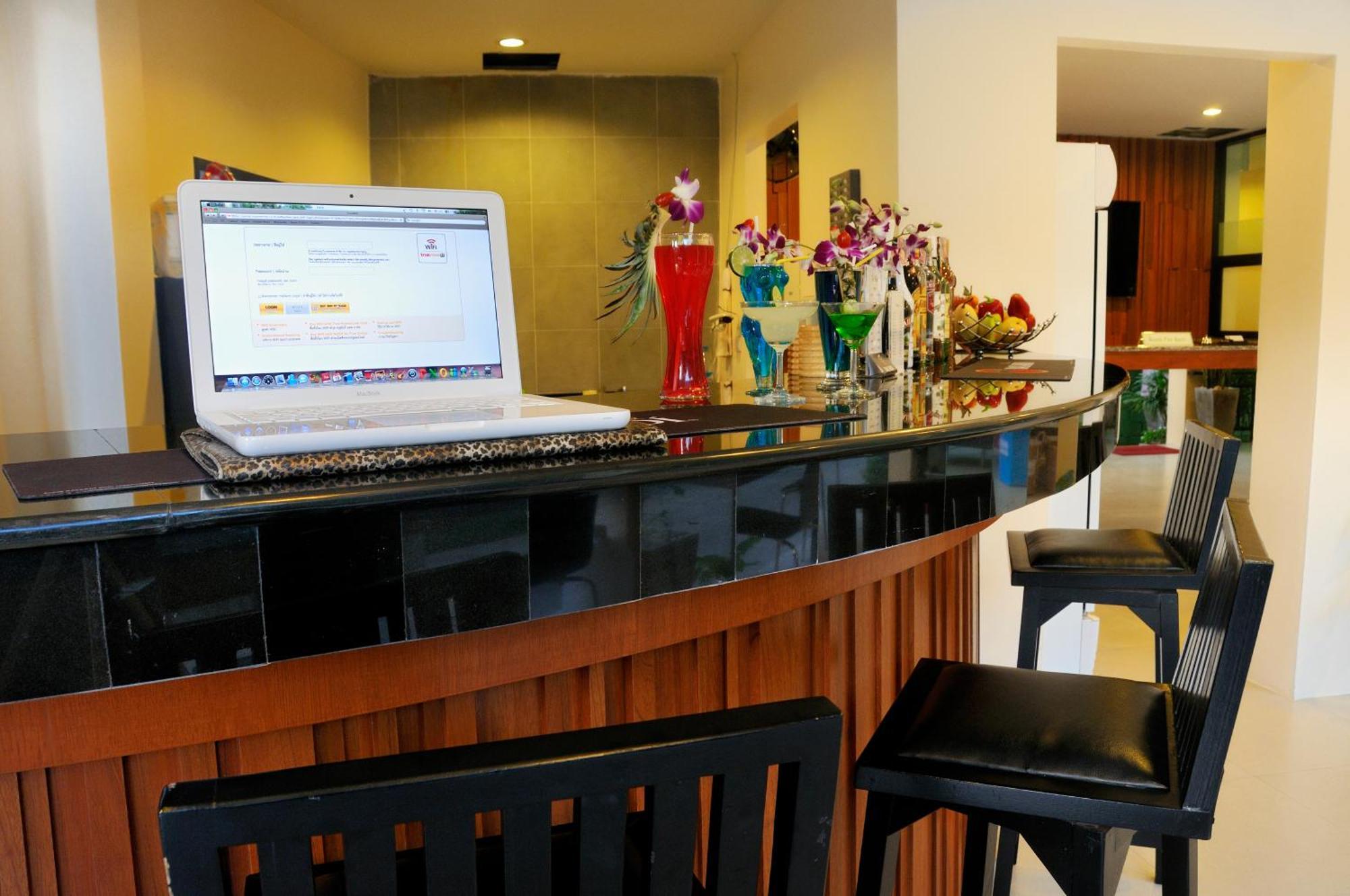 The Wave Hotel Patong Sha Phuket Exterior photo