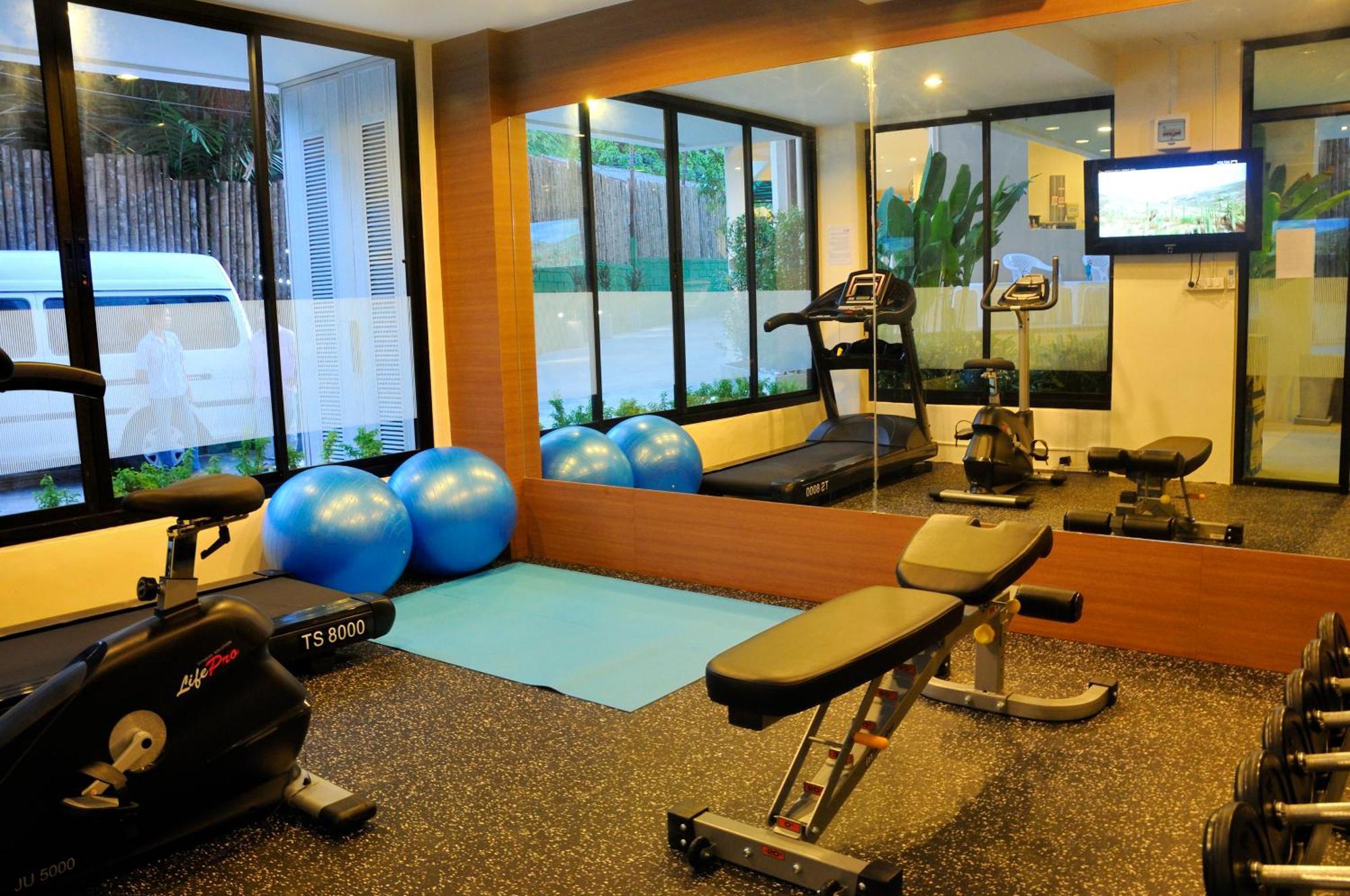 The Wave Hotel Patong Sha Phuket Exterior photo