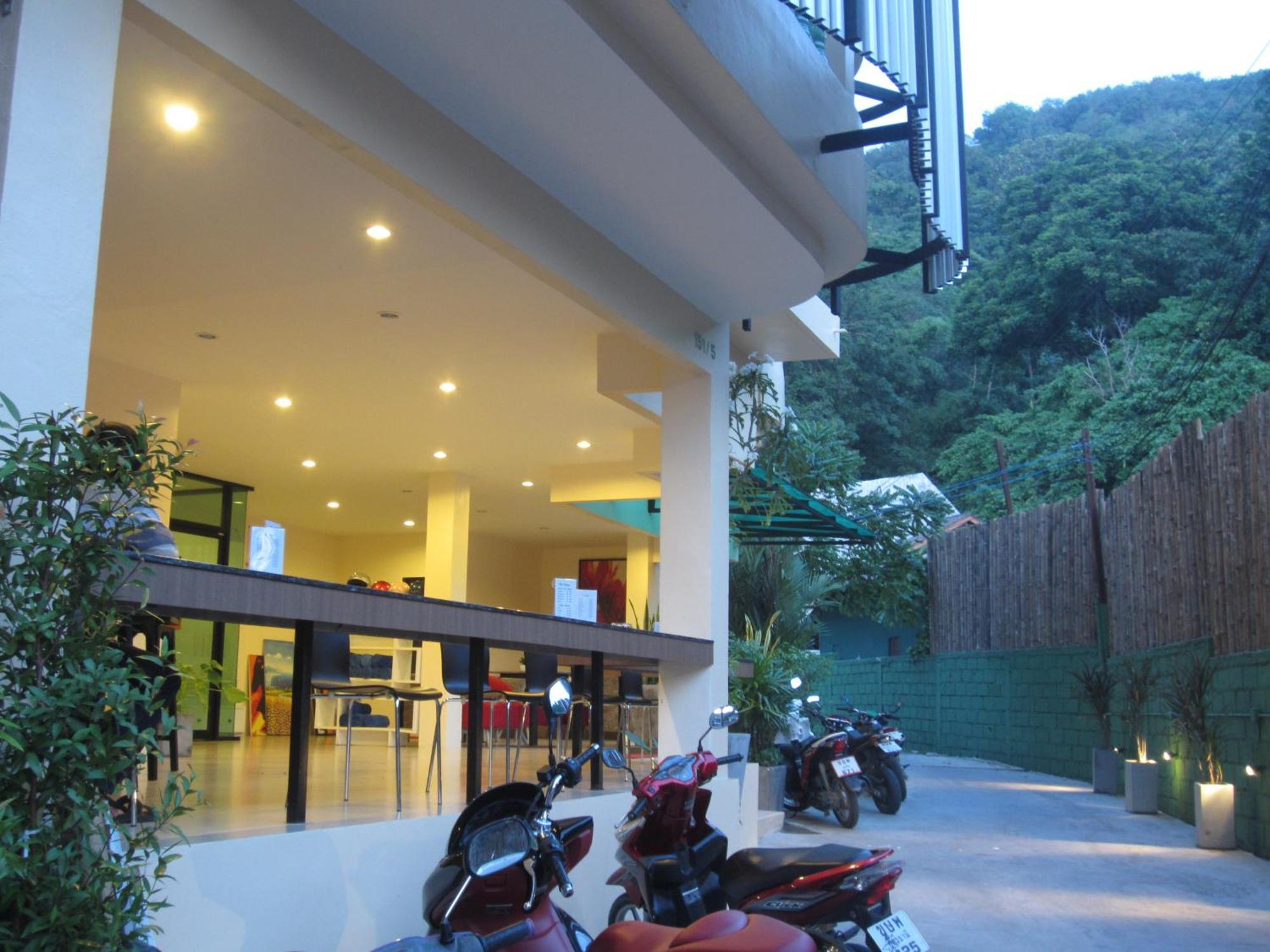 The Wave Hotel Patong Sha Phuket Exterior photo