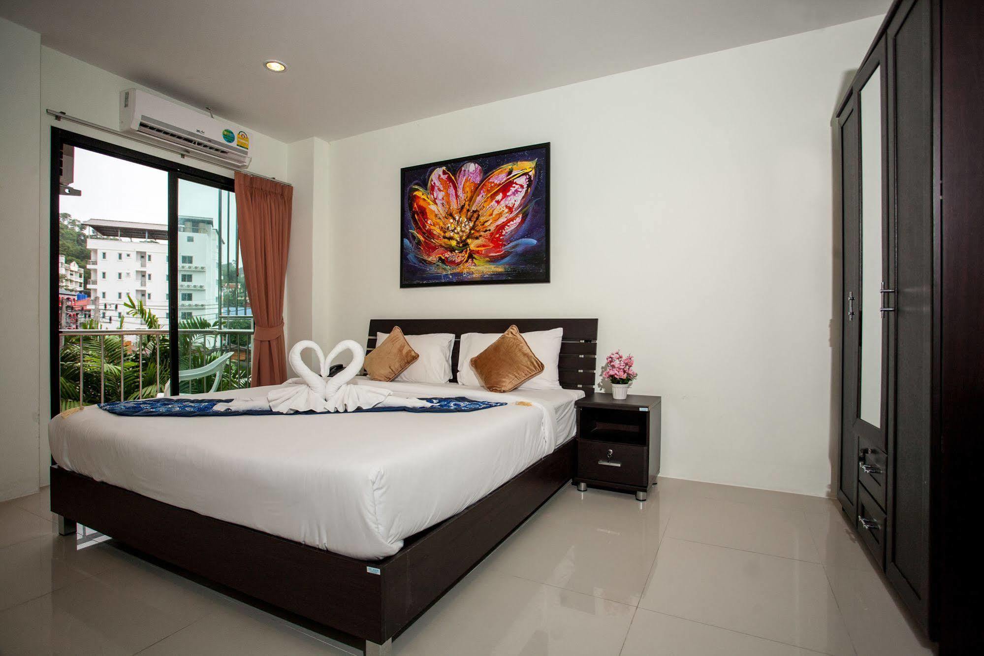 The Wave Hotel Patong Sha Phuket Exterior photo