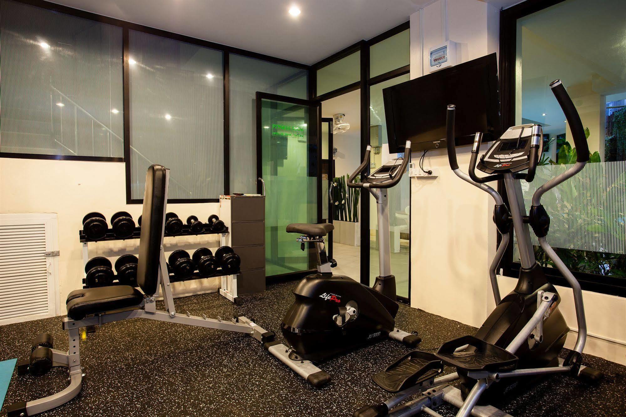 The Wave Hotel Patong Sha Phuket Exterior photo